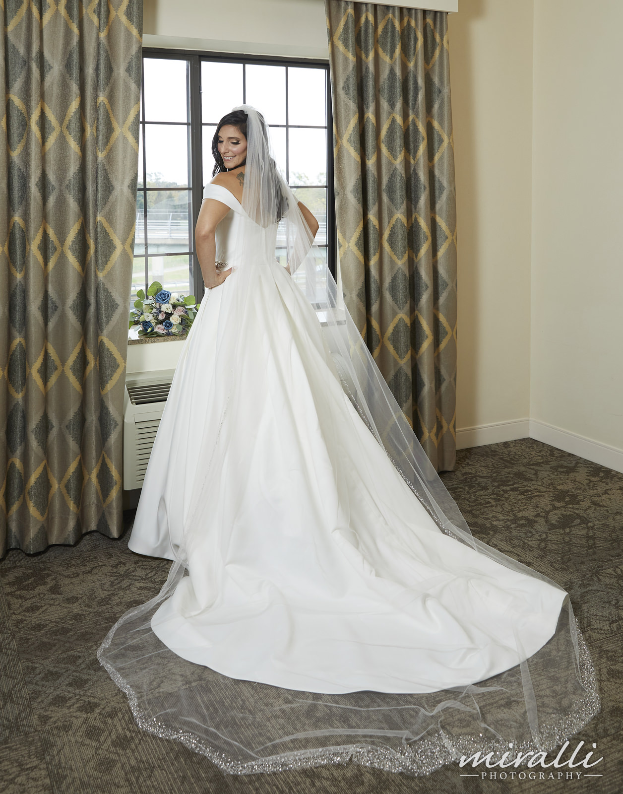 Swan Club Wedding Photos by Miralli Photography