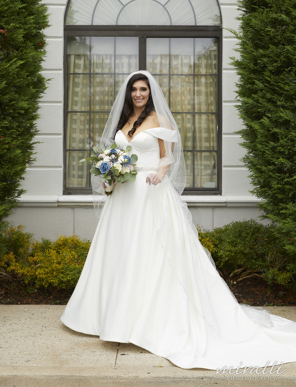 Swan Club Wedding Photos by Miralli Photography