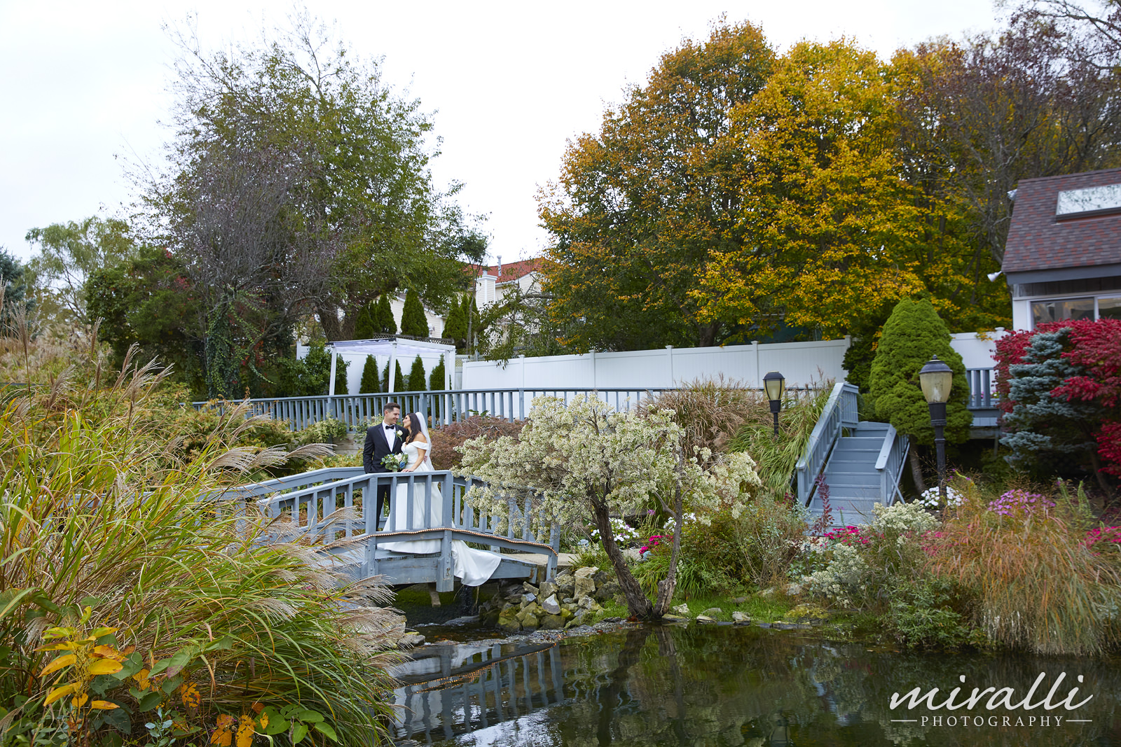 Swan Club Wedding Photos by Miralli Photography