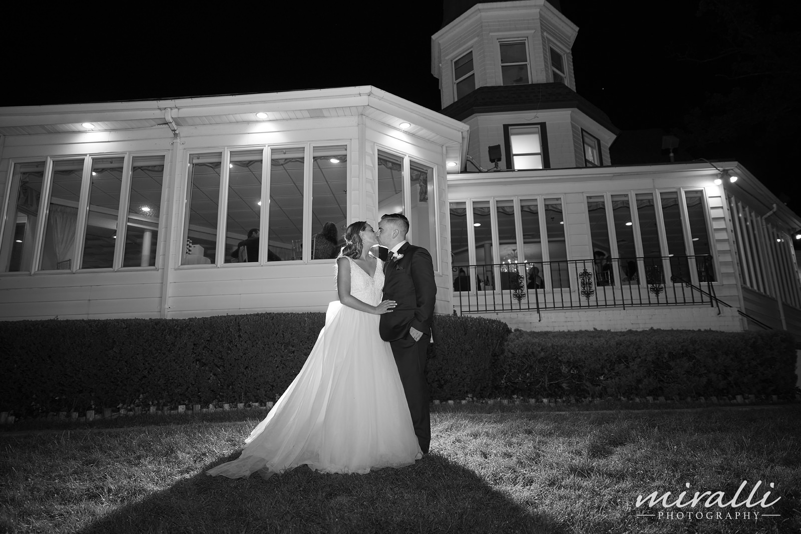 Sea Cliff Manor Wedding Photos by Miralli Photography