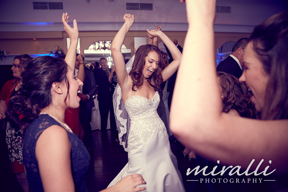 Swan Club Wedding Photos by Miralli Photography