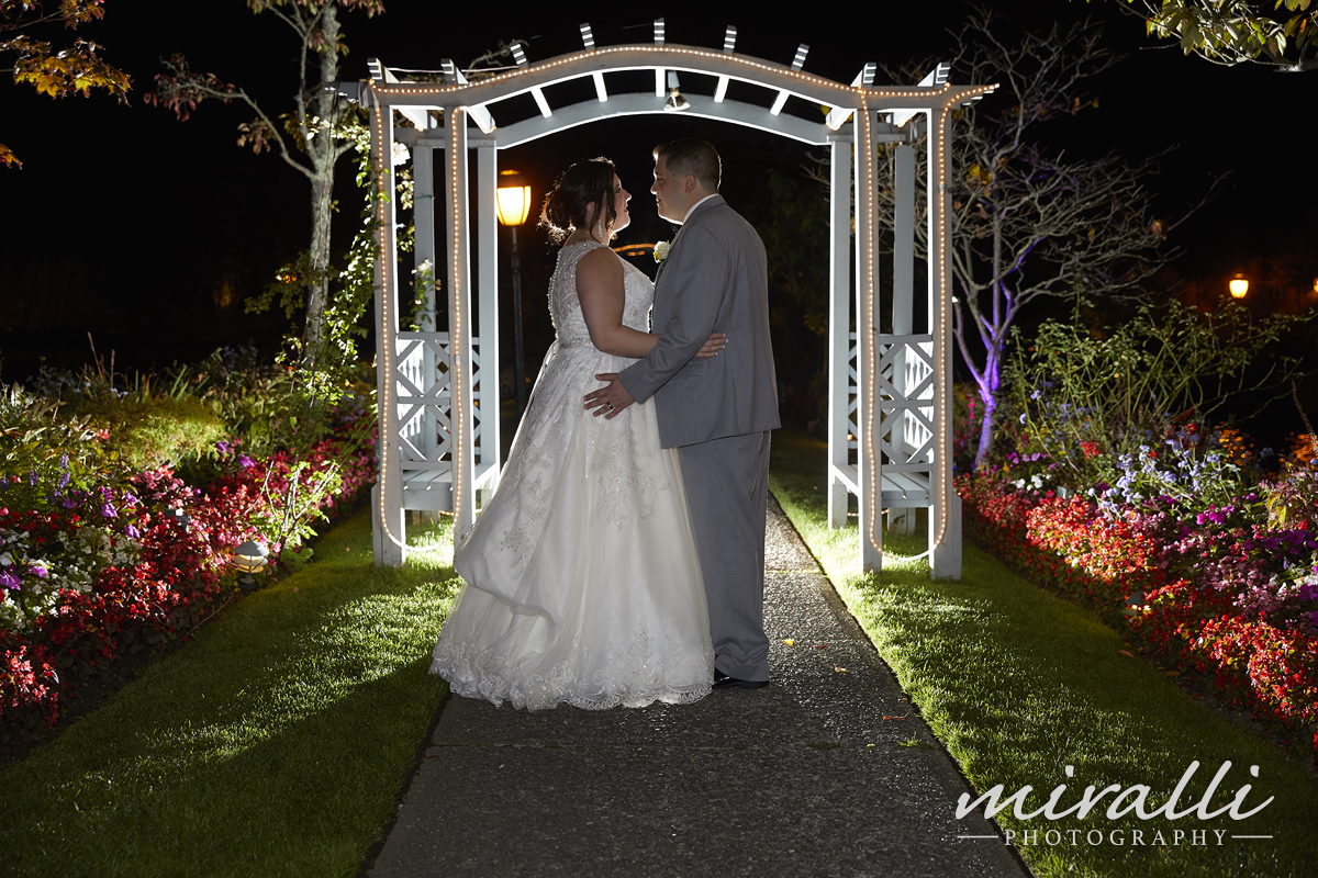 Swan Club Wedding Photos by Miralli Photography